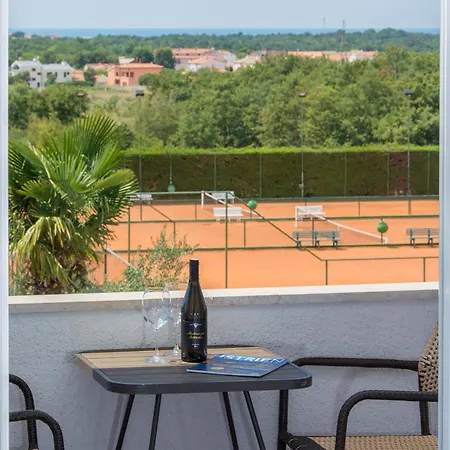 Hotel Gloria 2 3*