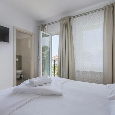 Hotel Gloria 2 Kukci