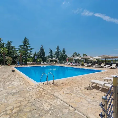 Gloria 2 Hotel 3*